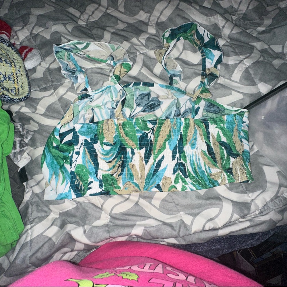 Chic Blue and Green Leaf 2 piece Print Maxi Dress - Picture 4 of 5